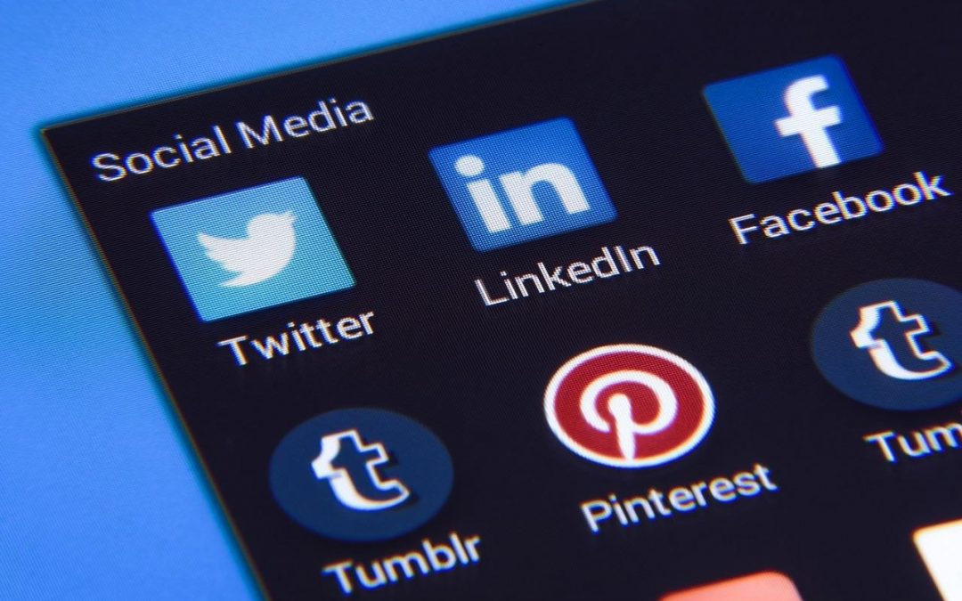 Utilisation efficace des chatbots IA pour le marketing des réseaux sociaux
